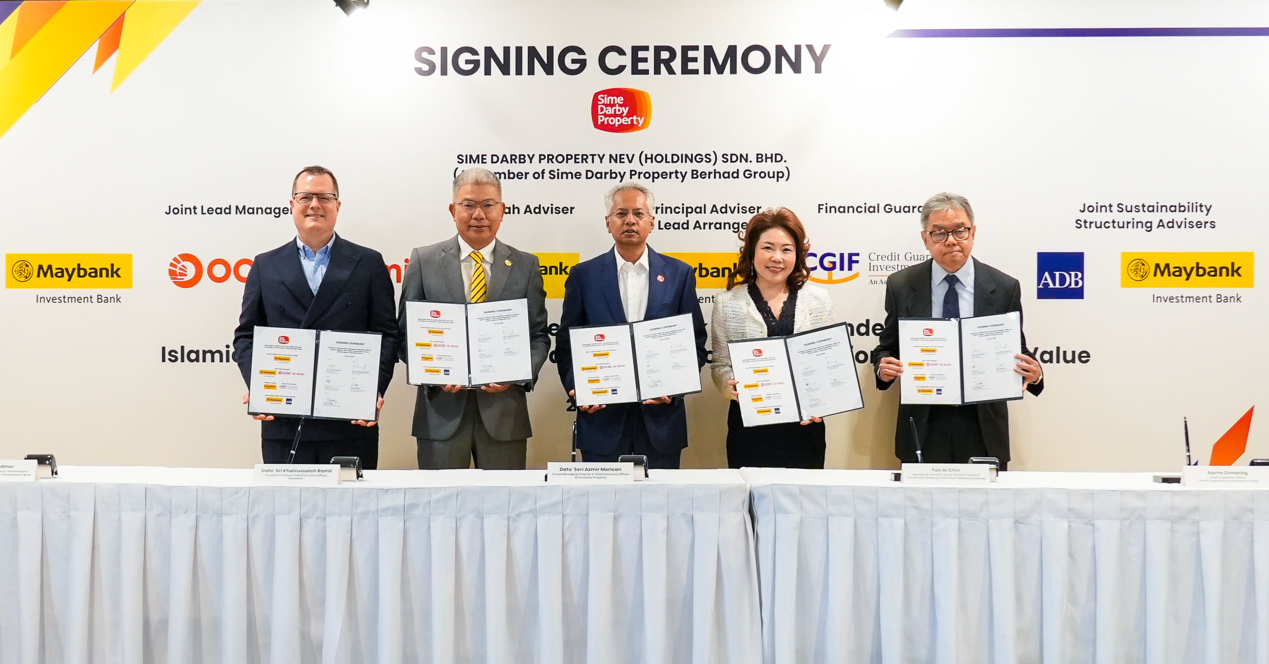Sime Darby Property and financing partners at the RM2.6 billion sukuk programme announcement.